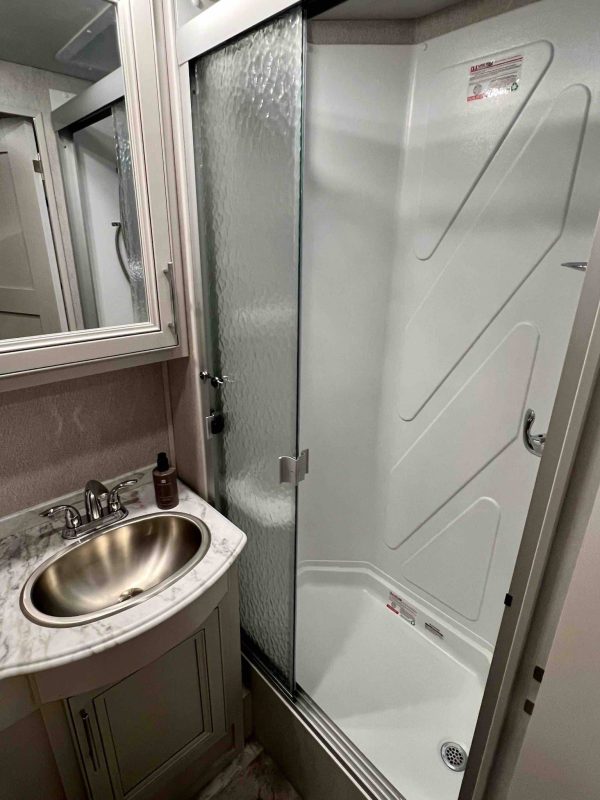 Fleetwood Flair 29M motorhome for sale - Image 25