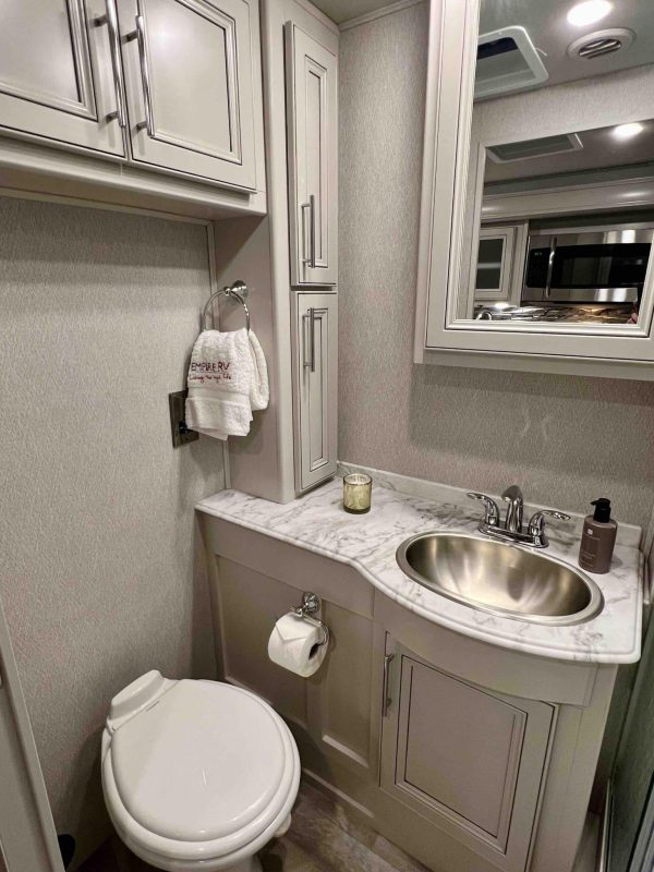 Fleetwood Flair 29M motorhome for sale - Image 26
