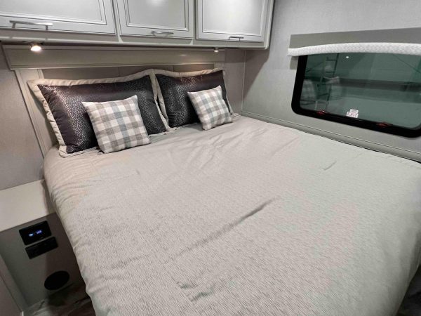 Fleetwood Flair 29M motorhome for sale - Image 29