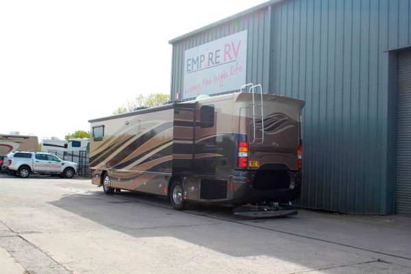 American Coach Revolution 38S motorhome for sale - Image 7