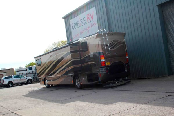 American Coach Revolution 38S motorhome for sale - Image 8