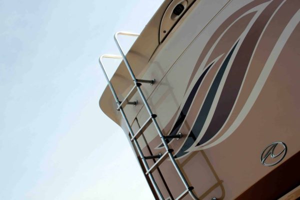 American Coach Revolution 38S motorhome for sale - Image 15