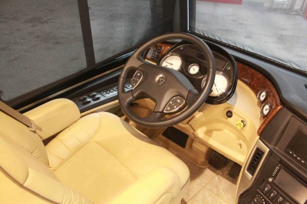 American Coach Revolution 38S motorhome for sale - Image 19