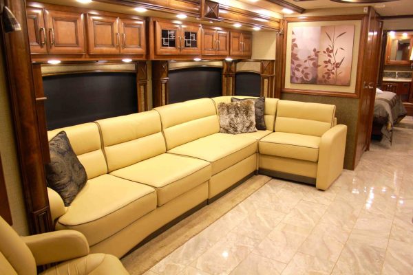 American Coach Revolution 38S motorhome for sale - Image 26