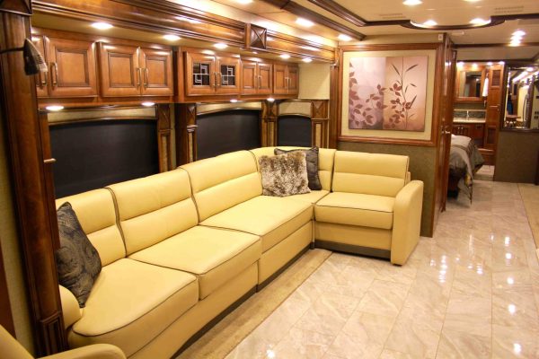American Coach Revolution 38S motorhome for sale - Image 27