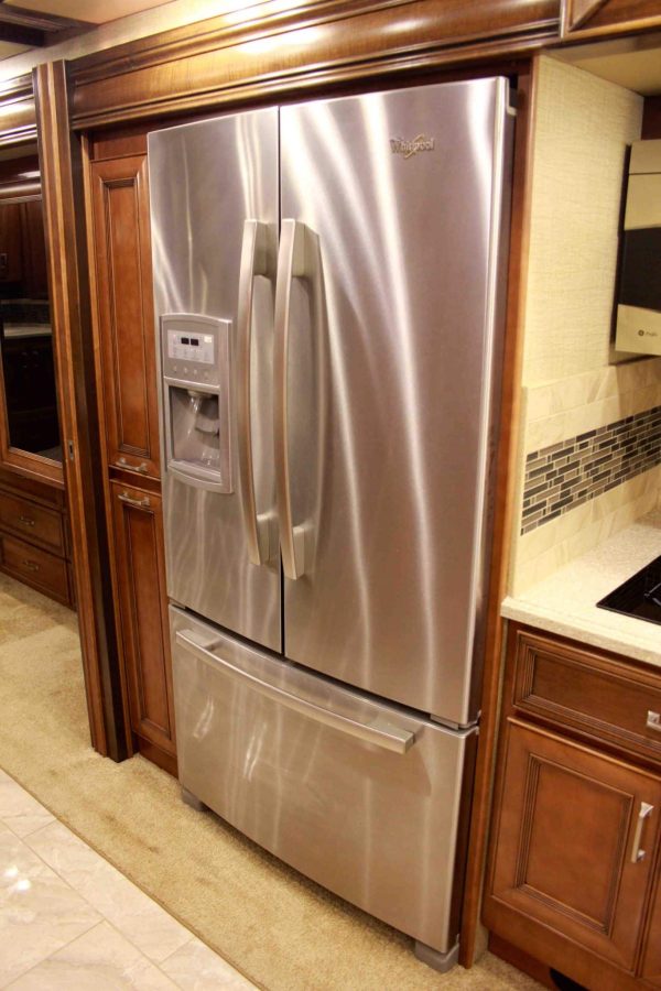American Coach Revolution 38S motorhome for sale - Image 35