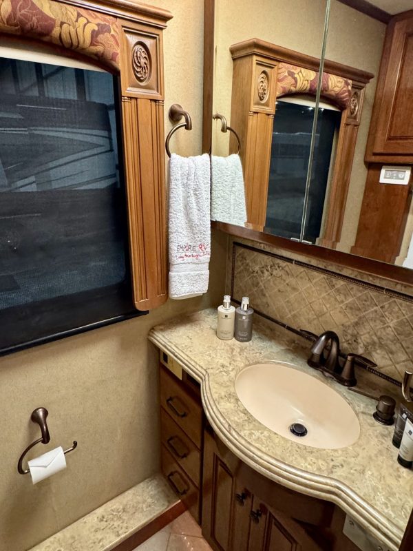 Monaco Dynasty Bishop IV motorhome for sale - Image 29