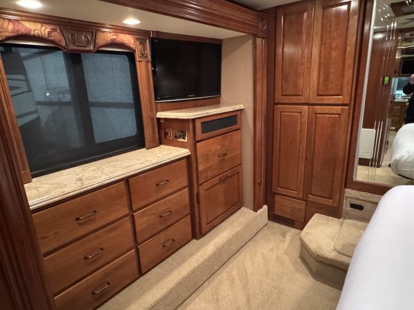Monaco Dynasty Bishop IV motorhome for sale - Image 31
