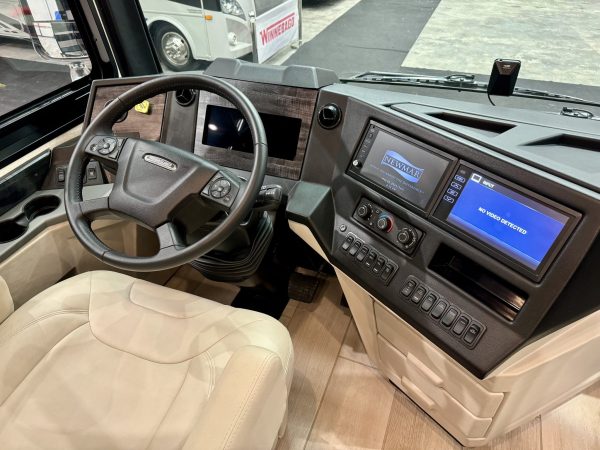 Newmar Dutch Star 3736 diesel pusher motorhome for sale - Image 17