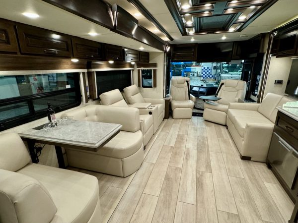 Newmar Dutch Star 3736 diesel pusher motorhome for sale - Image 24
