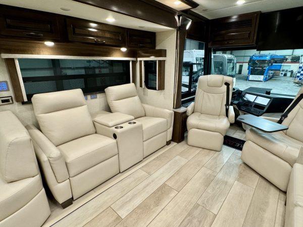 Newmar Dutch Star 3736 diesel pusher motorhome for sale - Image 27