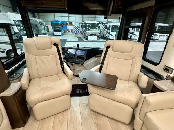 Newmar Dutch Star 3736 diesel pusher motorhome for sale - Image 29