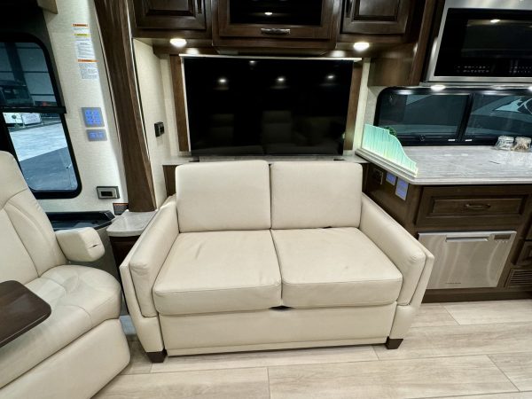 Newmar Dutch Star 3736 diesel pusher motorhome for sale - Image 30