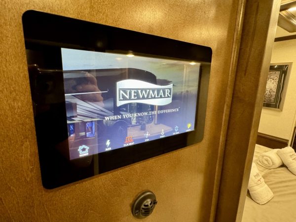 Newmar Dutch Star 3736 diesel pusher motorhome for sale - Image 37