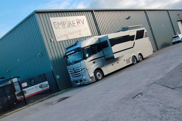 STX Motorhome with 2 Pop Outs, Pop Up and Garage for sale
