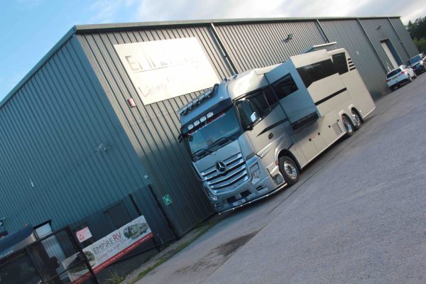 STX Motorhome with 2 Pop Outs, Pop Up and Garage for sale - Image 3