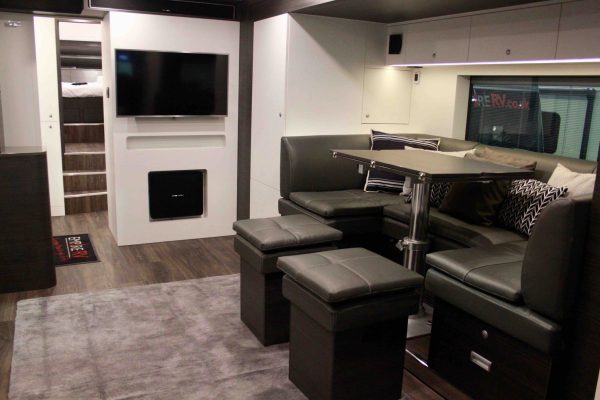 STX Motorhome with 2 Pop Outs, Pop Up and Garage for sale - Image 21
