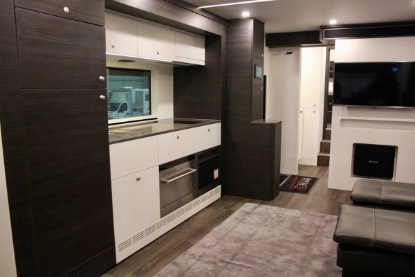 STX Motorhome with 2 Pop Outs, Pop Up and Garage for sale - Image 23