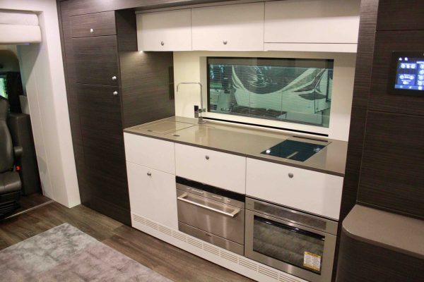 STX Motorhome with 2 Pop Outs, Pop Up and Garage for sale - Image 27
