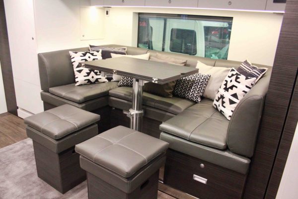STX Motorhome with 2 Pop Outs, Pop Up and Garage for sale - Image 33