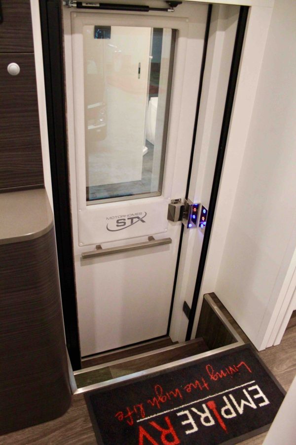 STX Motorhome with 2 Pop Outs, Pop Up and Garage for sale - Image 36
