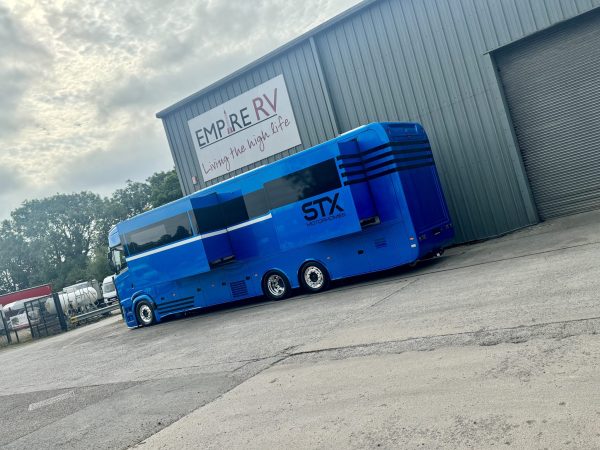 STX Motorhome with 4 Pop Outs and Bunks - Image 13