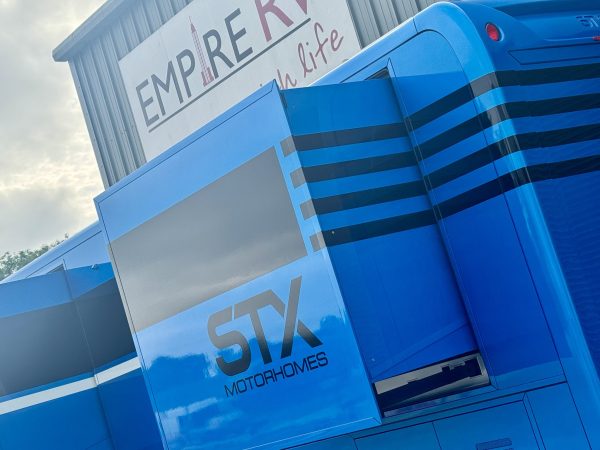 STX Motorhome with 4 Pop Outs and Bunks - Image 18
