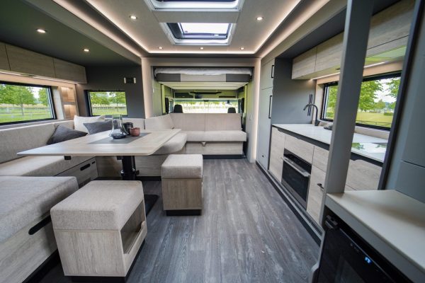 STX Motorhome with 4 Pop Outs and Bunks - Image 35