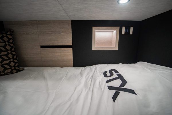STX Motorhome with 4 Pop Outs and Bunks - Image 24