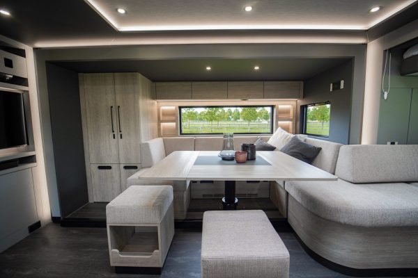 STX Motorhome with 4 Pop Outs and Bunks - Image 19