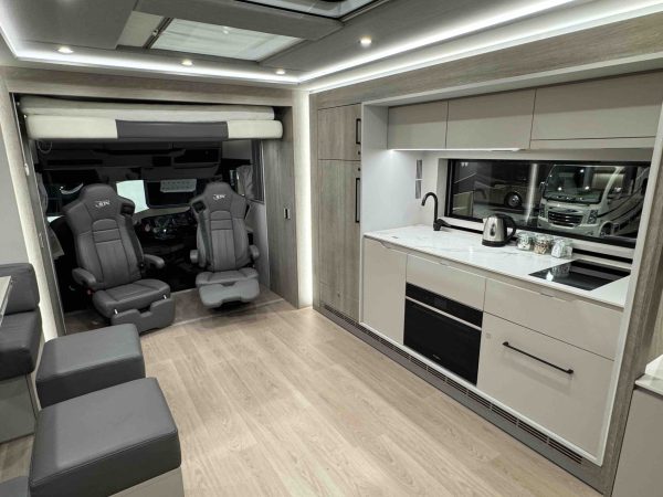 8* Black STX Motorhome - Image 13
