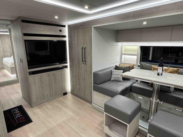 8* Black STX Motorhome - Image 16