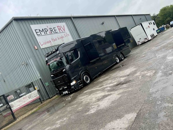 8* Black STX Motorhome - Image 3