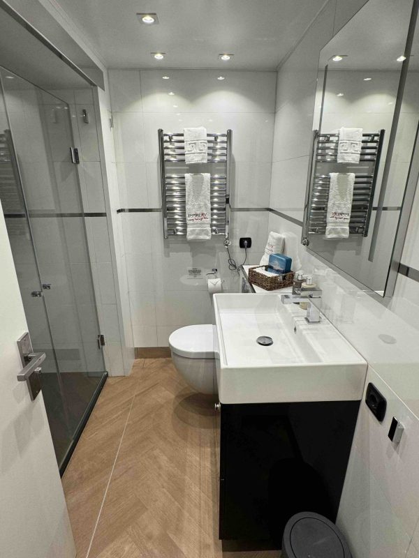9* Rioja Single Storey 2 Bedroom Suite - Image 46