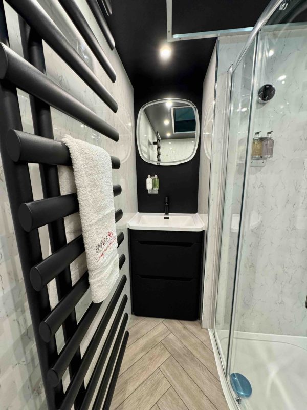 Volvo 8X4 3 Pop Out motorhome for sale - Image 27