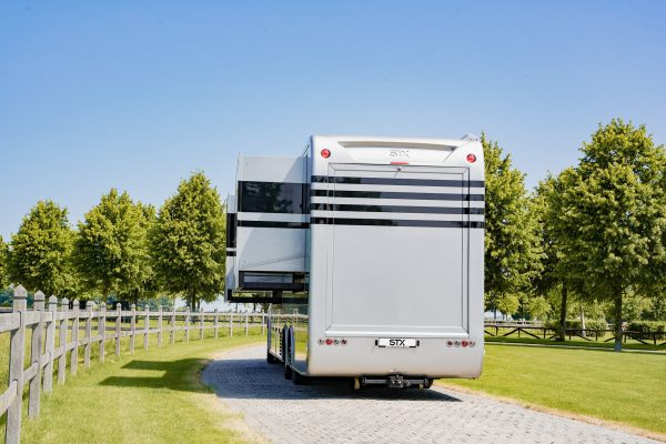 8* Silver STX Motorhome - Image 30